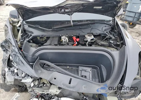 2022 Tesla Model Y z USA, uszkodzony, nr VIN 7SAYGDEF1NF502904